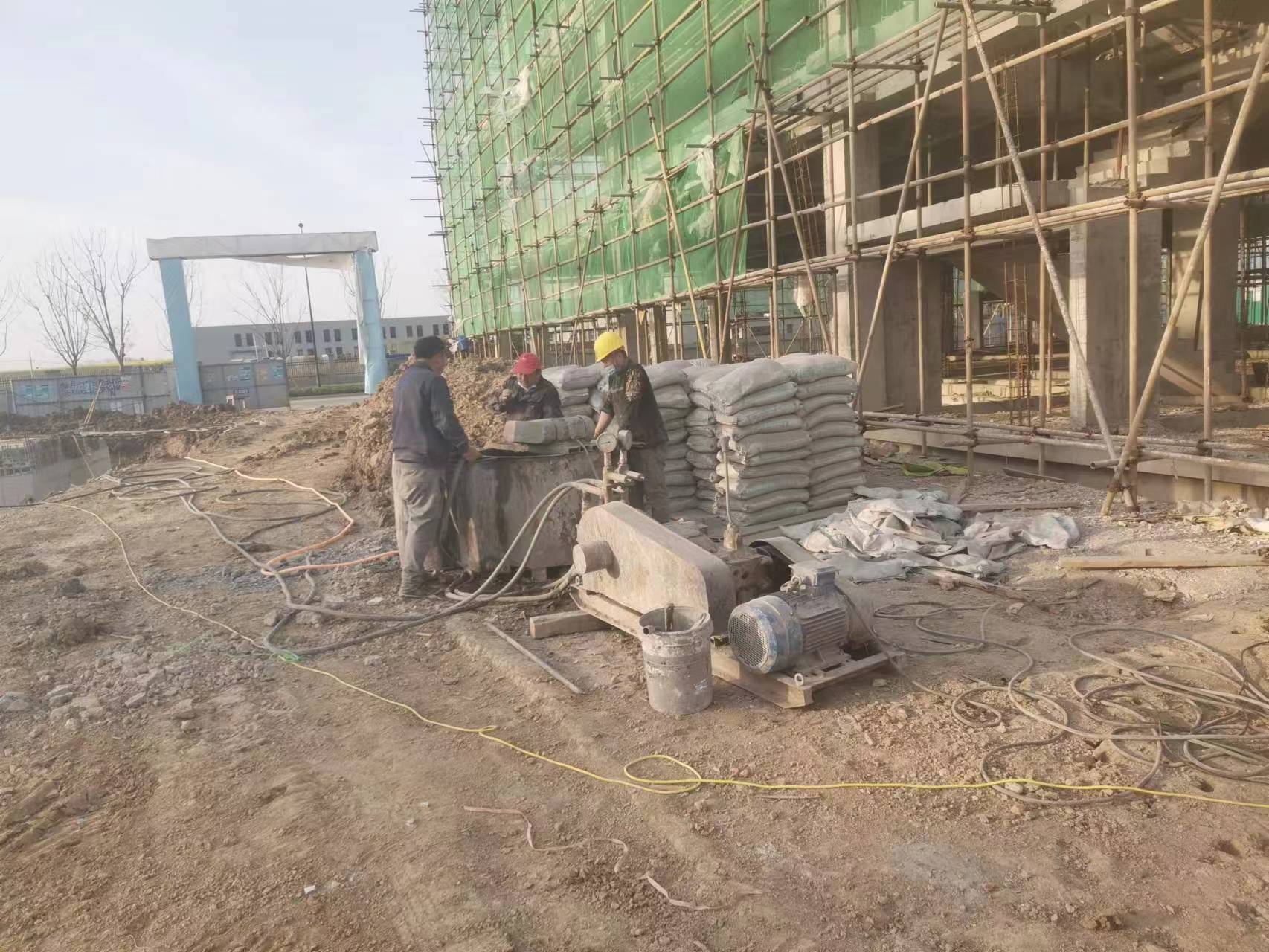 积石山地基基础注浆加固的要求有哪些